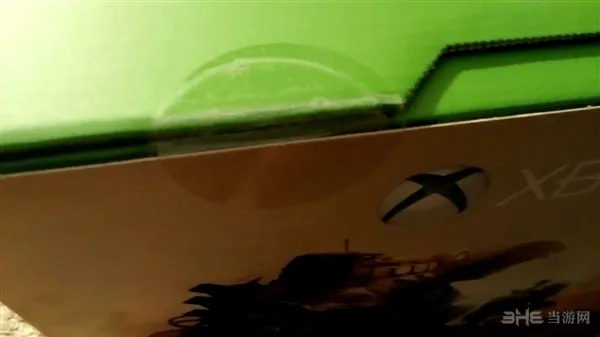 泰坦陨落同捆版XboxOne开箱图片3(gonglue1.com)