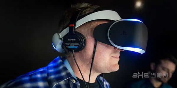 索尼PlayStation VR屏幕材质独特 
