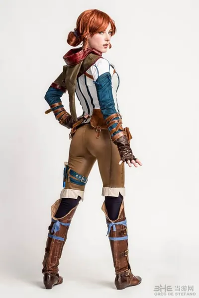 巫师3狂猎女主角Triss最新cosplay放出 美貌惊人令人着迷