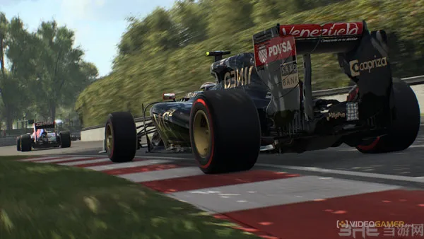 F1 2015首批游戏截图放出 令人惊叹的即视感